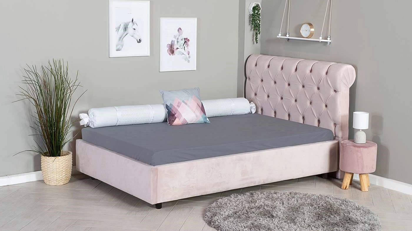 מיטה מרופדת וחצי אמה | ורוד